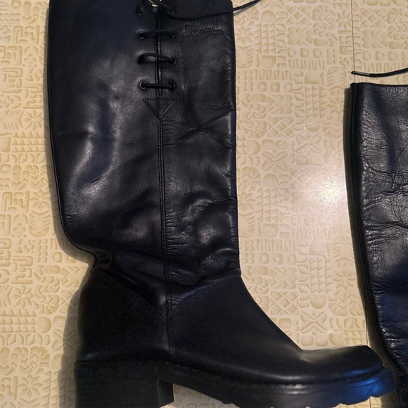 Vintage Black Leather Boots - Picture 3 of 11